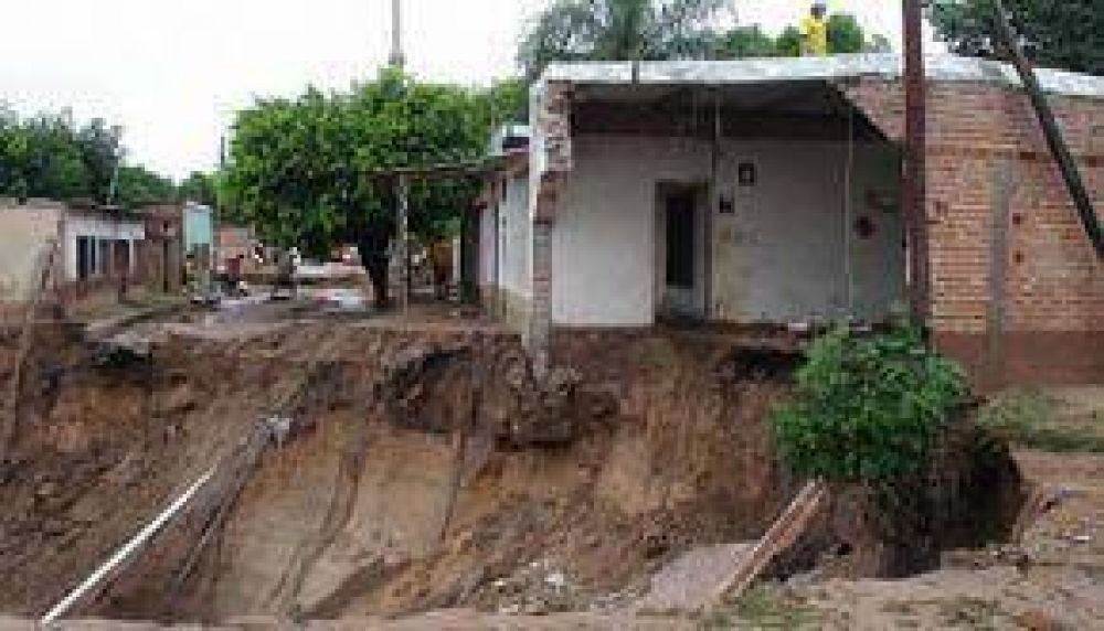 Urtubey dispuso expropiar terrenos para casas y otorgar cr�ditos para Tartagal