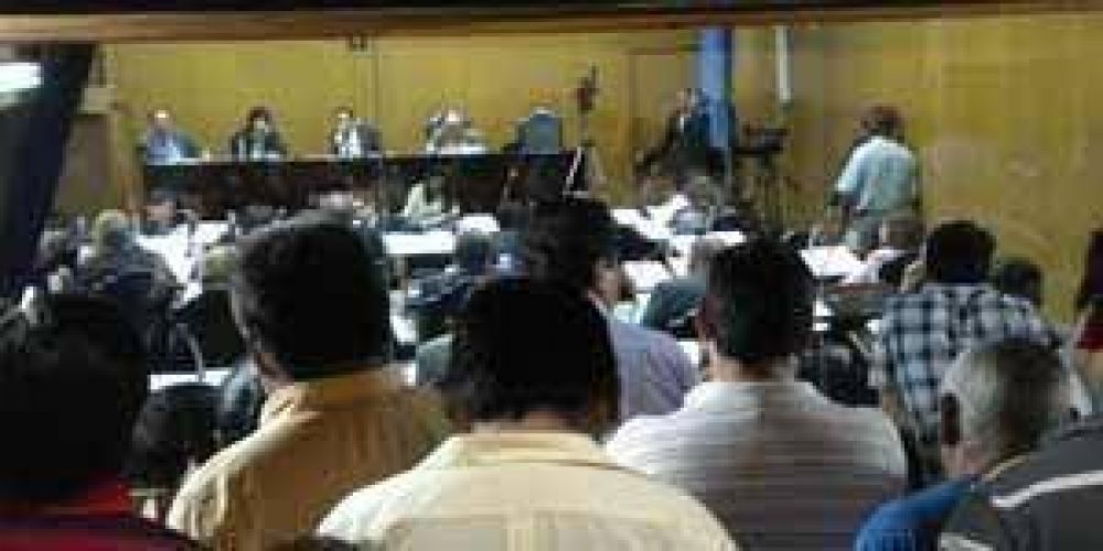  �Insfr�n es como el Papa�: M�s repercusiones