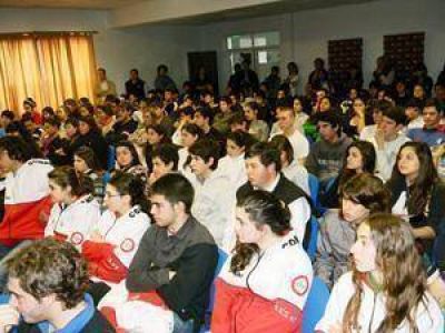 Gran concurrencia a una charla sobre Educaci�n Vial para j�venes 