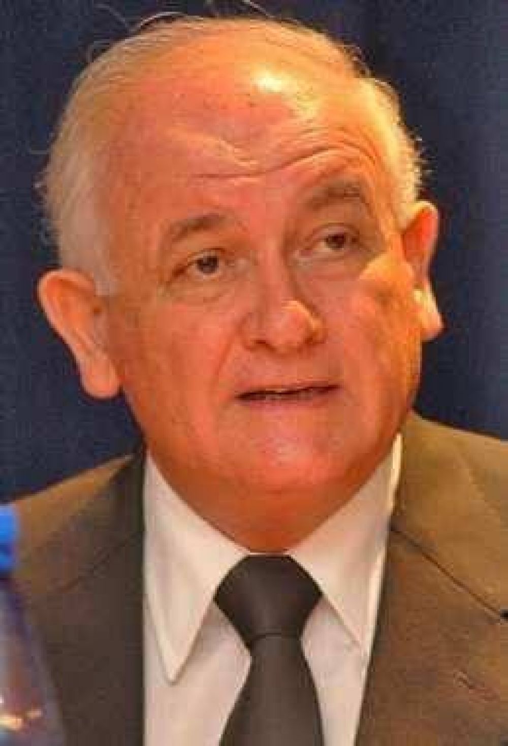 �Ni un centavo les costaron las obras de iluminaci�n a los frentistas�