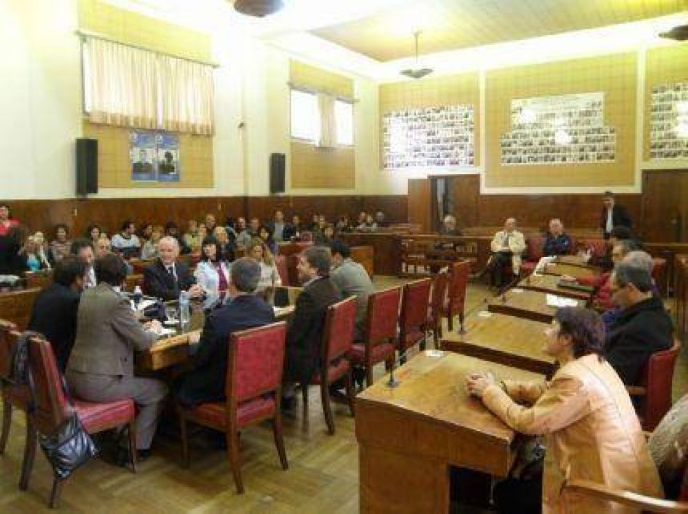 Presentaron los objetivos del informe que analiza los mecanismos de funcionamiento del HCD 