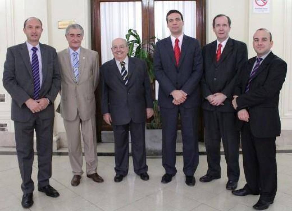 El Consejo Profesional de Ciencias Econ�micas colabora con el Estado Provincial