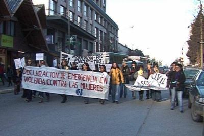  Marcharon por la ley integral de protecci�n de las mujeres