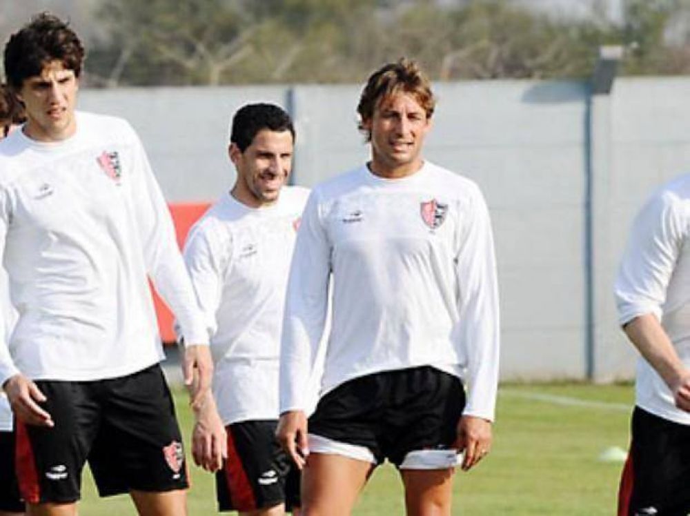 Newell's: Martino prob� con Casco y Ortiz