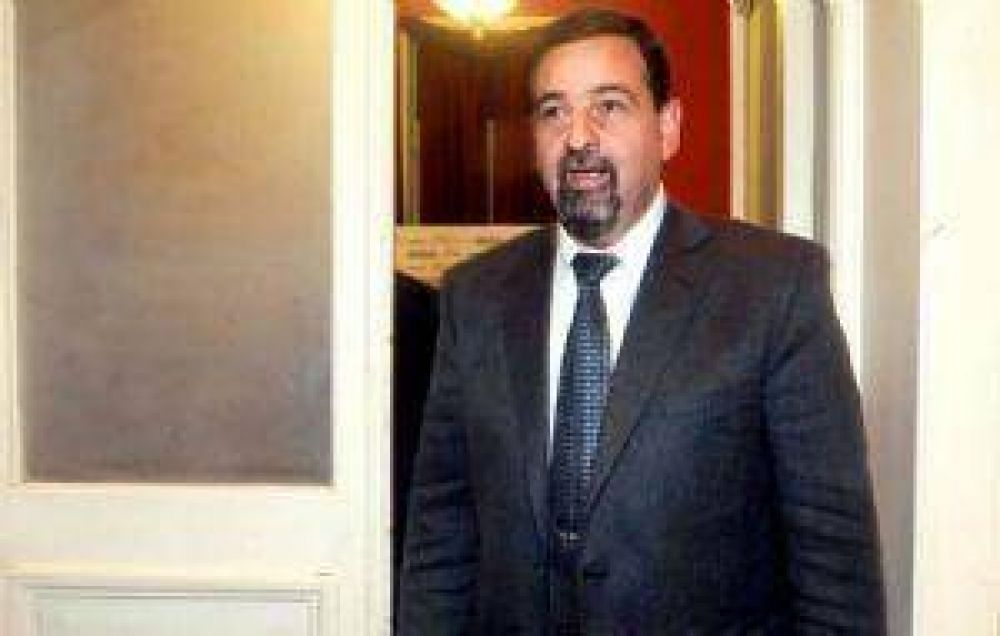 Ciurca intent� ordenar la tropa para resistir embate de la oposici�n