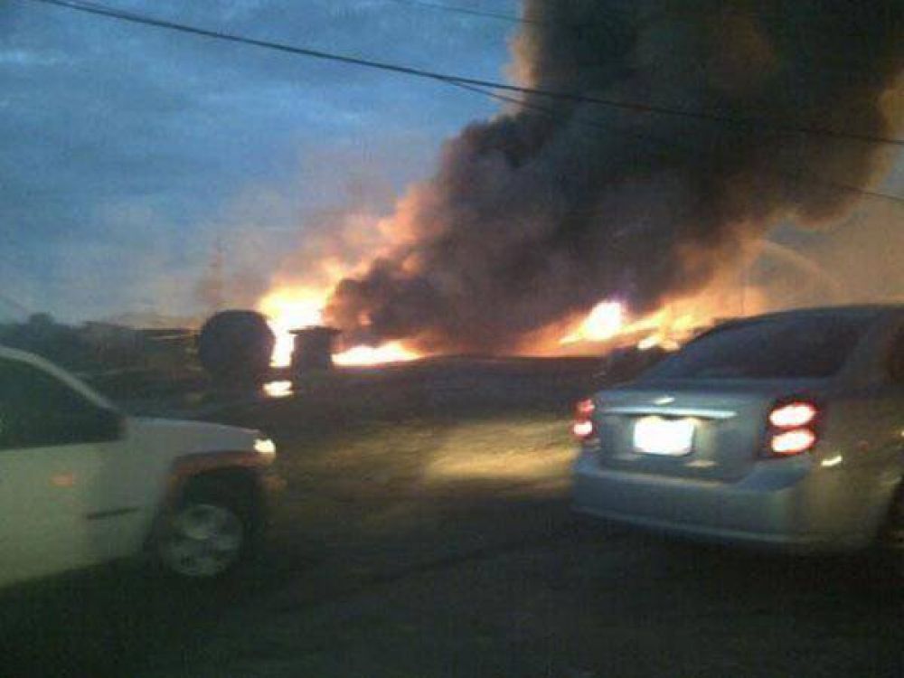 Explosi�n en la mayor refiner�a de Venezuela: confirman 19 muertos