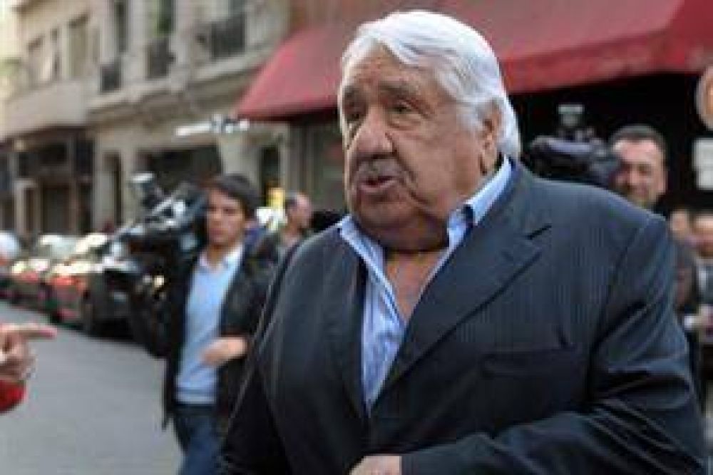 Lescano consider� "oportuna" la intervenci�n del sector el�ctrico