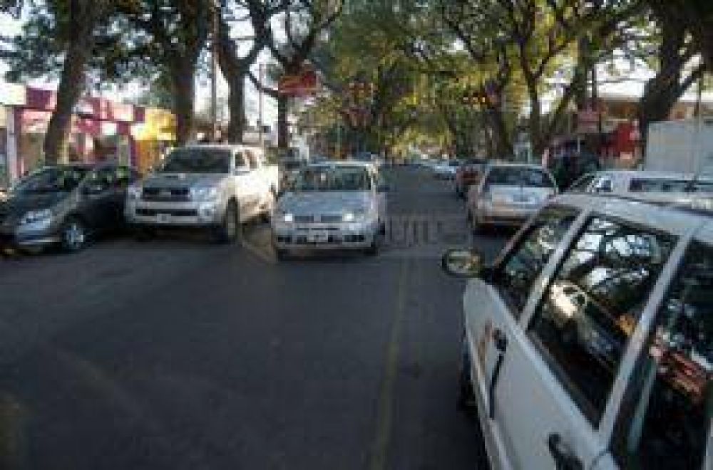 Caos vehicular en Valle Viejo desde la instalaci�n del nuevo s�per Vea
