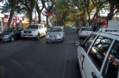 Caos vehicular en Valle Viejo desde la instalaci�n del nuevo s�per Vea