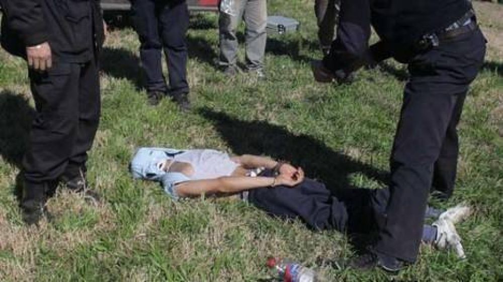 El jefe de La 12, herido de bala en una batalla entre barras de Boca