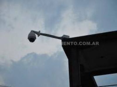 Capit�n Sarmiento: Gobierno de Ostoich instal� primer c�mara de seguridad
