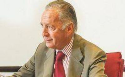 "Si subimos el salario en forma no racional perjudicamos el empleo"