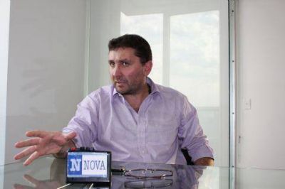 Leonel P�rtica: �En Lan�s pareciera que la gesti�n todav�a no arranc� 