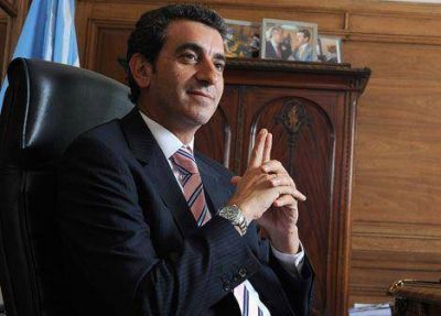 Para Randazzo, Cobos es el �nuevo De la Rua�