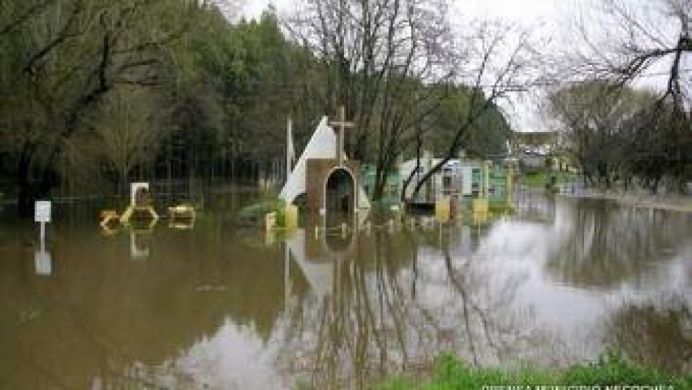 HAY M�S DE 260 AUTOEVACUADOS EN NECOCHEA