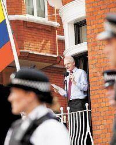 �No se puede definir a Assange como refugiado�
