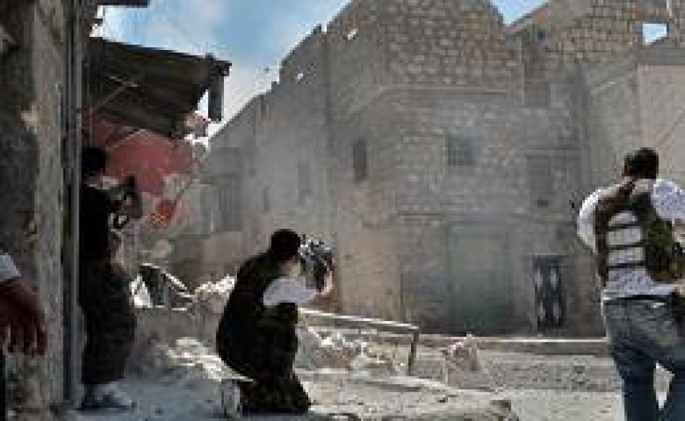 En medio de sangrientos combates, descubren decenas de cuerpos no identificados en Siria