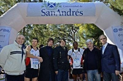 SAN FERNANDO: Unas 4 mil personas en la Marat�n Universidad de San Andr�s 2012