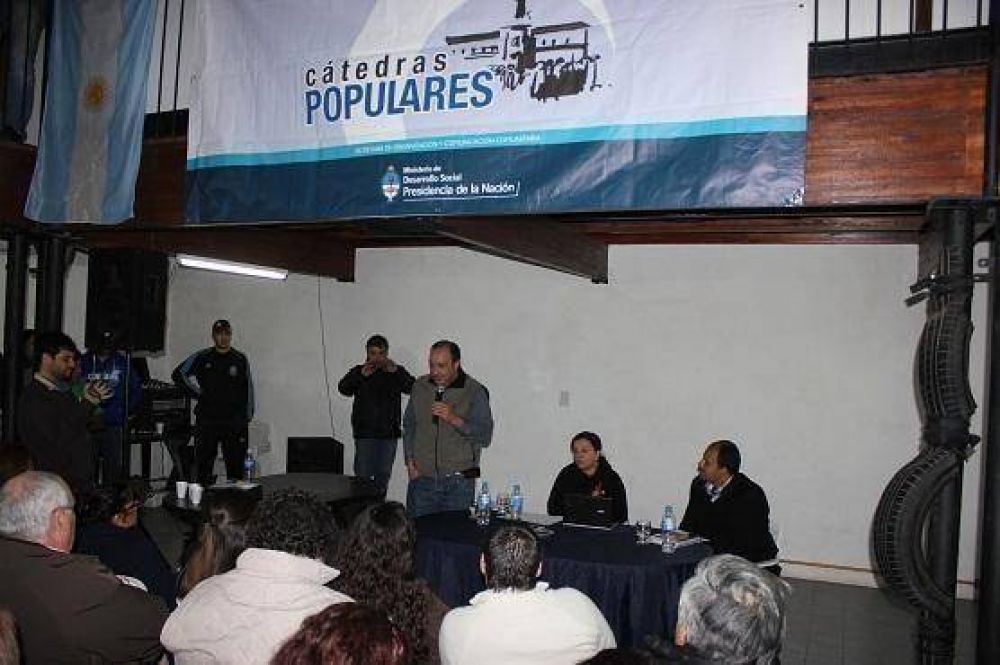 Desarrollo Social lanz las Ctedras Populares en Malvinas Argentinas