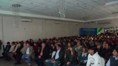 Exitosas Jornadas de Formaci�n Pol�tica del PJ en Bel�n