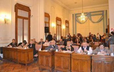 Pedido de informes por un desalojo en una interrumpida sesi�n del HCD