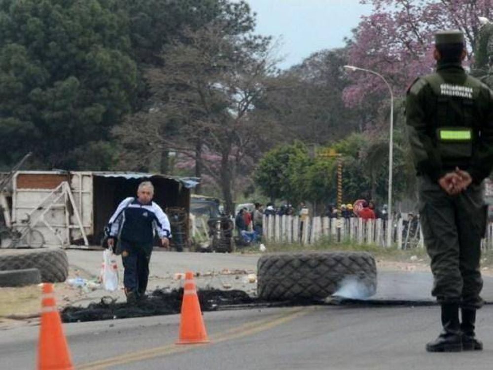 Negocian, pero el corte se mantiene en la ruta 50