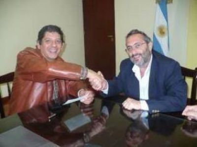 Comuna de Libertador recibi� fondos para obras p�blicas.