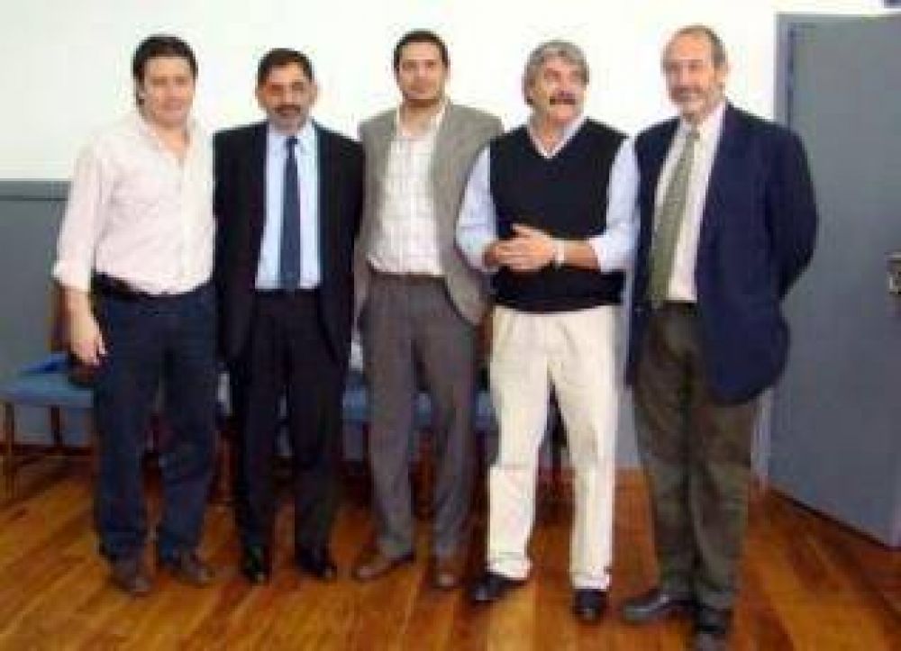 Funcionarios del municipio capitalino fueron rotados para �imprimir funcionalidad a la gesti�n�.