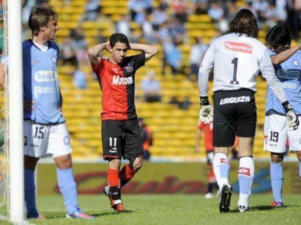 Newell's se olvid� de jugar y apenas empat� sin goles con Belgrano en C�rdoba
