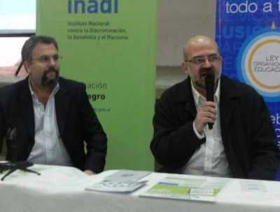 Capacitar�n a docentes en erradicaci�n de la violencia