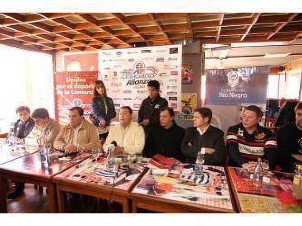 Weretilneck presidi� acto de lanzamiento de temporada Ceferino Alianza Viedma