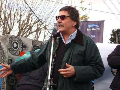 Alberto Sileoni: �Estamos pagando deudas con buena parte de la poblaci�n�