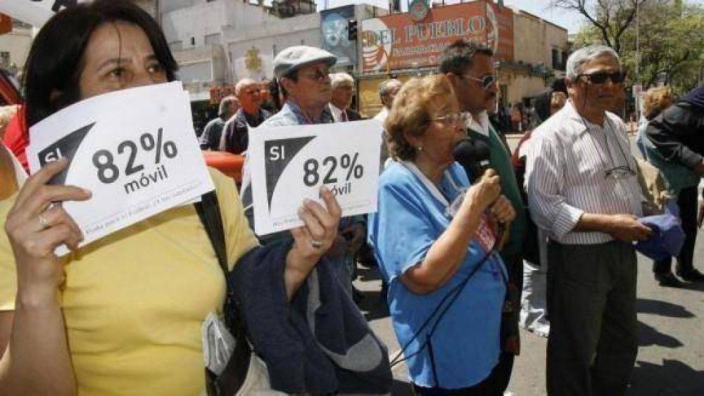 Jubilados marcharn desde Alberdi para exigir el pago del 82 por ciento mvil