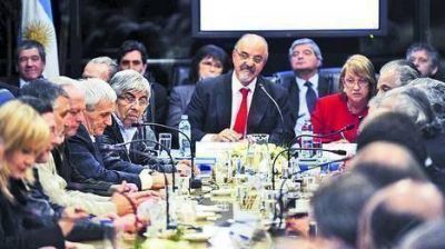 Intentan acordar hoy el sueldo m�nimo, entre ausencias y tironeos