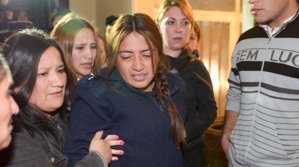 Gabriela C�rdoba fue obligada a caminar continuamente y a alimentarse con piches