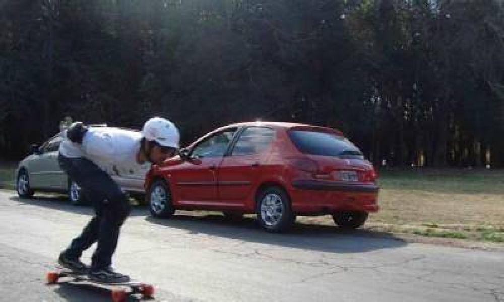 El fen�meno del "longboard" se expande cada vez m�s r�pido en Mendoza