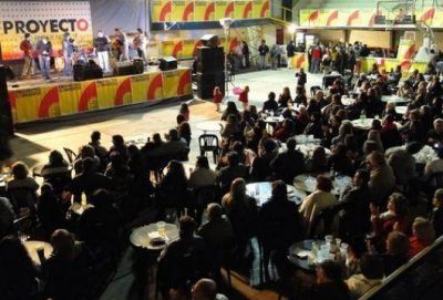 Proyecto Corrientes organiz� su segunda pe�a solidaria