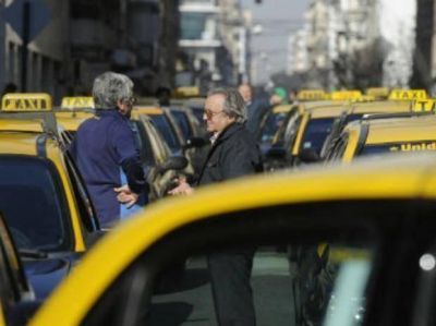 Tres taxistas fueron blanco de los delincuentes en distintos puntos de Rosario