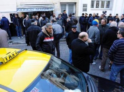 Tensiones entre los taxistas, pese aque el Concejo aumentar� la tarifa