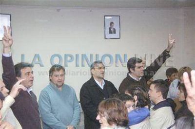 El PJ se mostr� unido y dio su apoyo a CFK