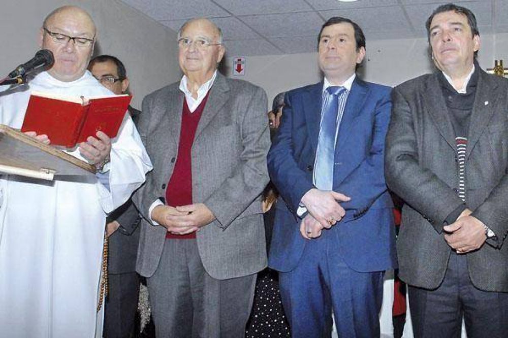 Zamora: "Nuestros sanitaristas permiten que la salud sea una verdadera pol�tica de Estado"