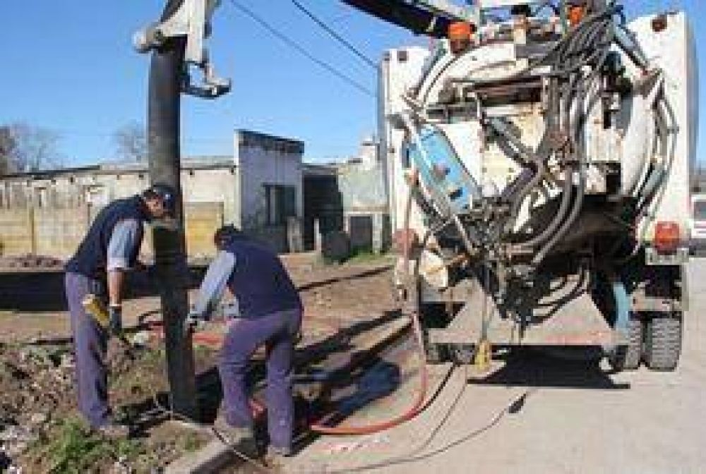 Limpieza de la ciudad: Asistencia de ABSA en Azul