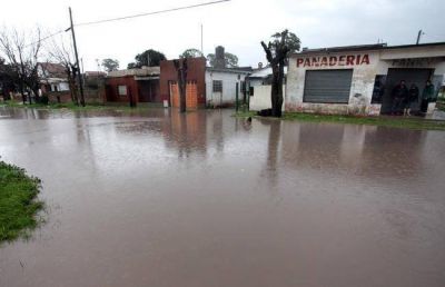 S�lo dos familias contin�an evacuadas
