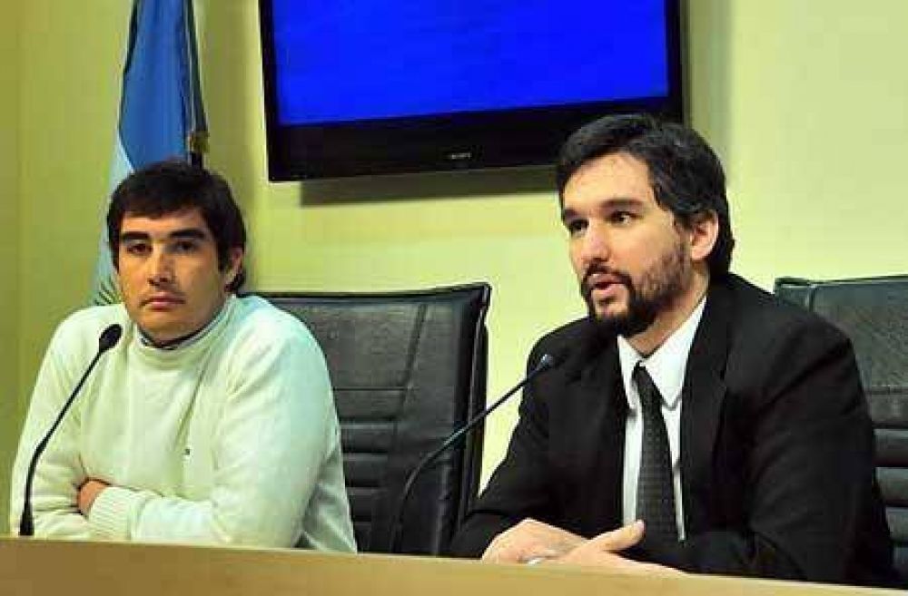 �En cuatro a�os se crearon 16 mil puestos en el sector privado� 