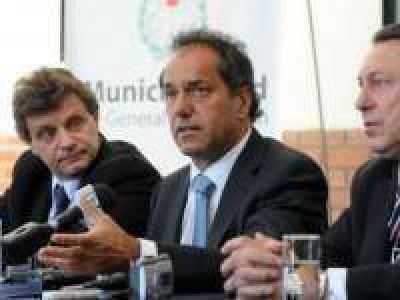 Scioli remarc� que �impulsamos pol�ticas de seguridad ciudadana trabajando con los intendentes en la prevenci�n del delito�