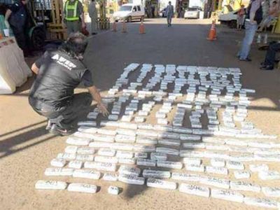 Marihuana y coca�na incautadas en el puente Posadas-Encarnaci�n