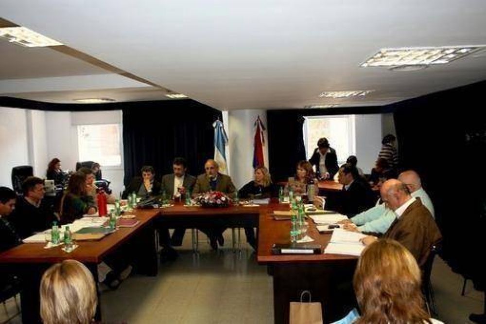 El ministro de Educacin destac aumento rcord del 40 por ciento para Educacin en 2013