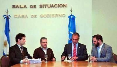 Conflicto Policial: Buzzi ech� cinco polic�as, ratific� sanciones y descuentos