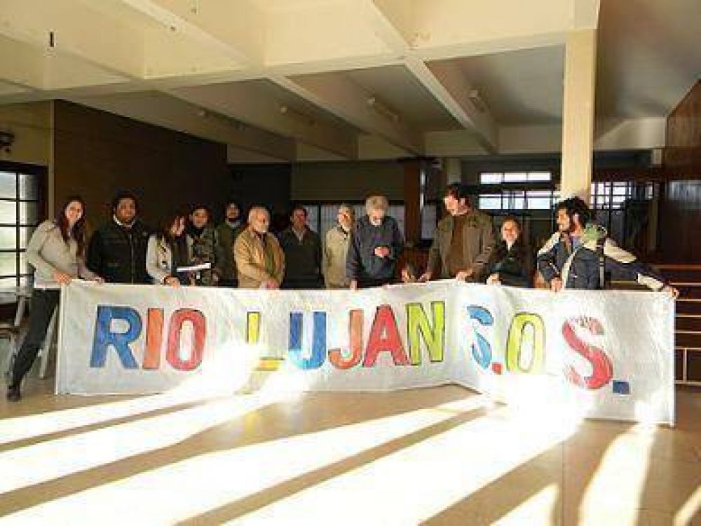 Proponen la creaci�n de un parque p�blico sobre el r�o Luj�n