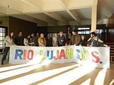 Proponen la creaci�n de un parque p�blico sobre el r�o Luj�n